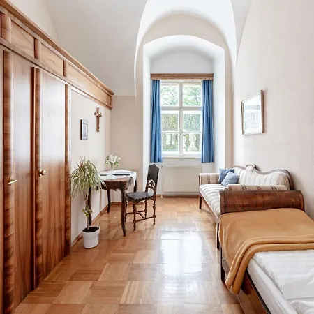 Bed & Breakfast Gaestehaus Stift
