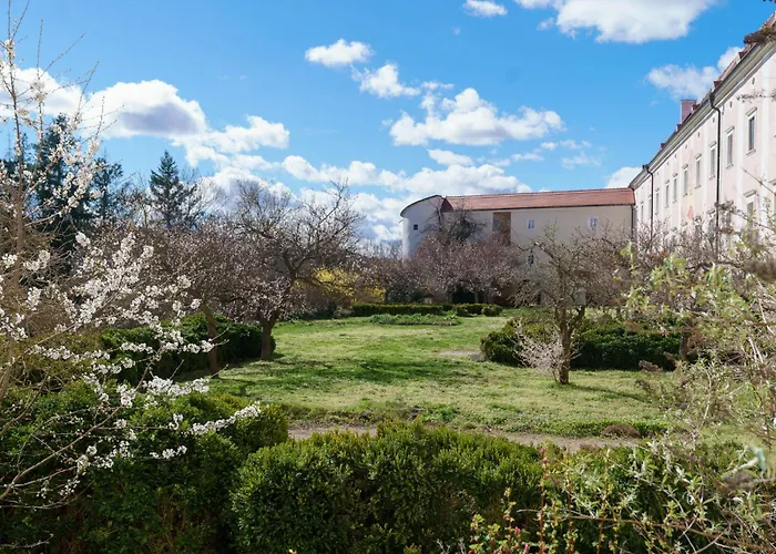 Bed & Breakfast Gaestehaus Stift *